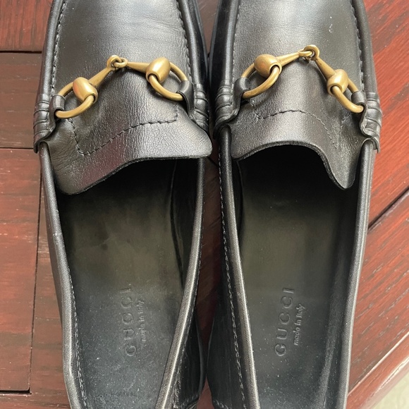 Gucci Horsebit Loafers. - Picture 1 of 8